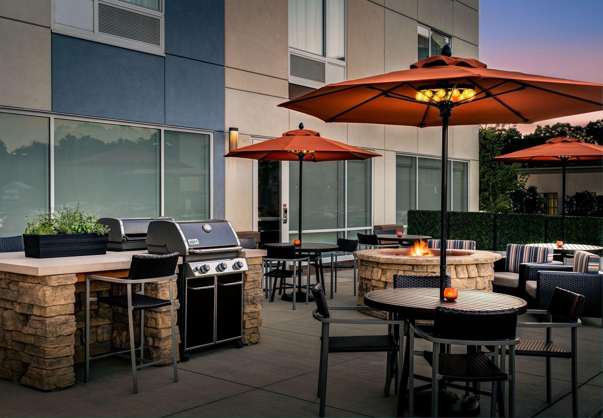 Towneplace Suites By Marriott Pittsburgh Harmarville Bagian luar foto
