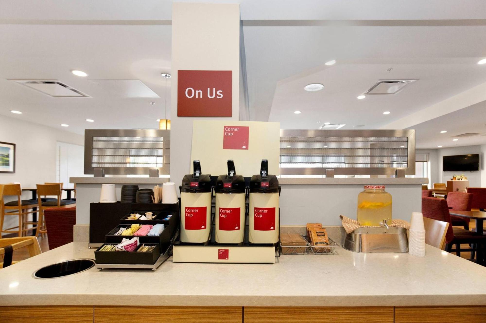 Towneplace Suites By Marriott Pittsburgh Harmarville Bagian luar foto